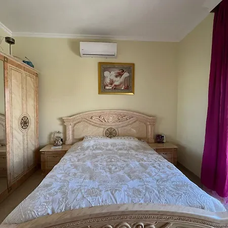 דירה Flat In *