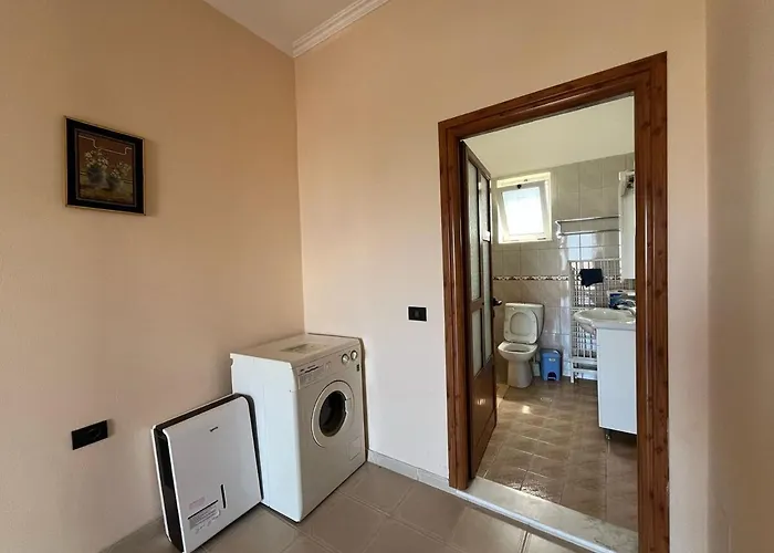 Appartement Flat In Tirana